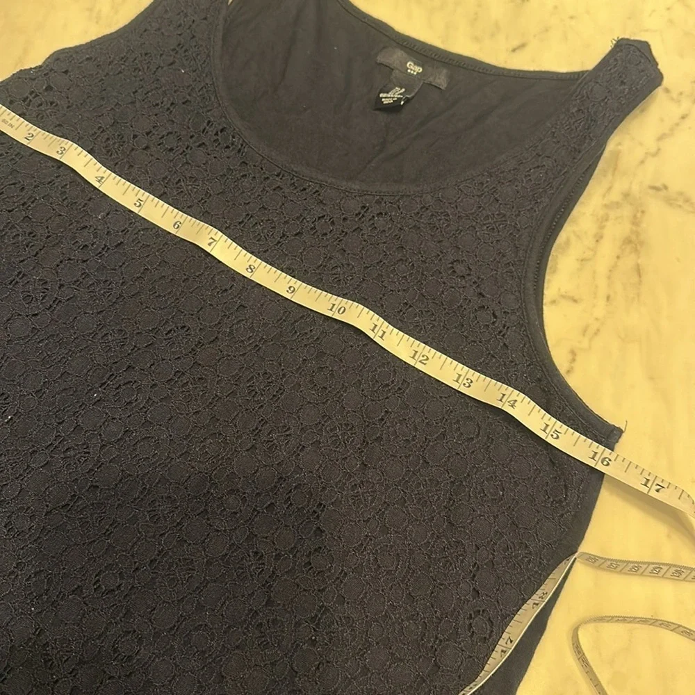 Gap Navy lace tank - Picture 5 of 7